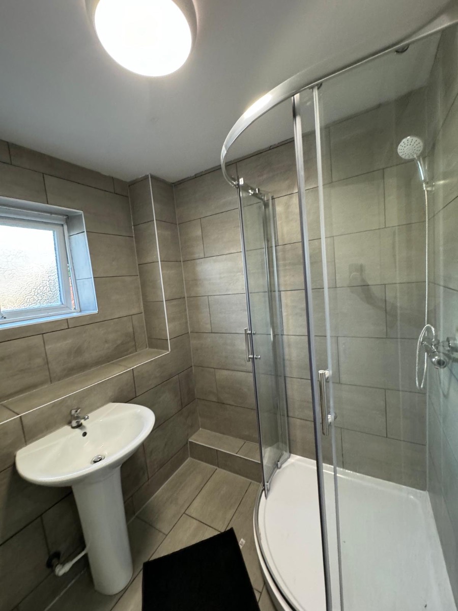 Bathroom Fitter: Image 9